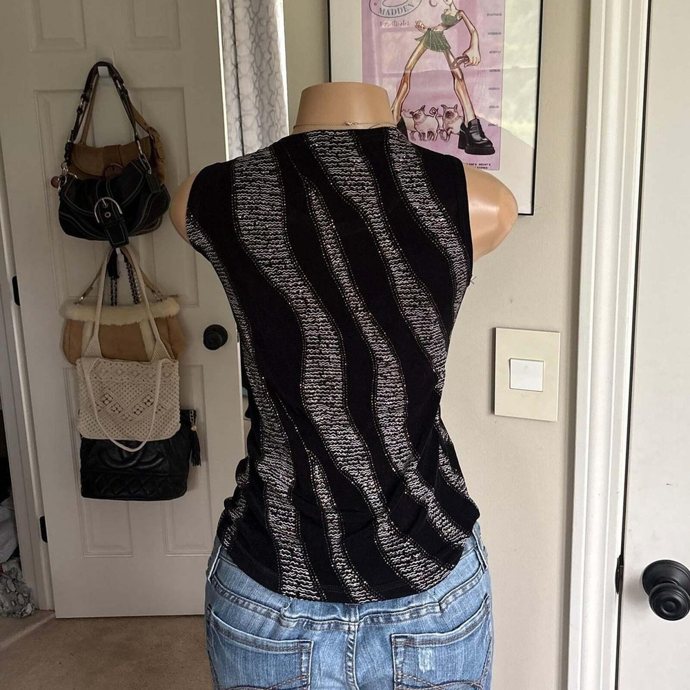 00s zebra abstract black tank top (size L) - Picture 3 of 5